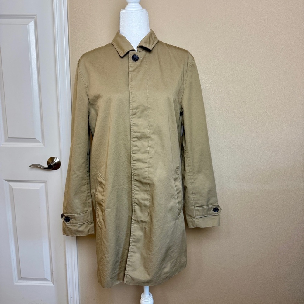 Banana Republic Men’s Water Resistant Mac Jacket - Size Medium